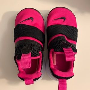 Toddler Girls Nike Sneakers